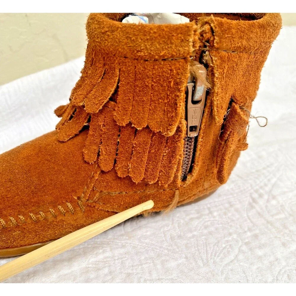 Minnetonka Girl's Brown Suede Leather Fringe Ankle Boots Moccasin Zipper -Sz 9T